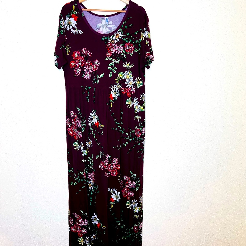 Burgundy Floral Print Short Sleeve Maxi Dress